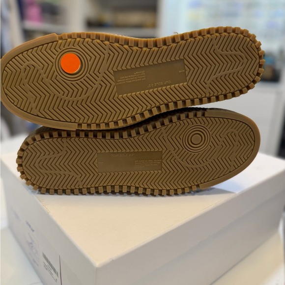 Off-White 3.0 Off-Court Sneakers in Blue and White NEW - Picture 9 of 11